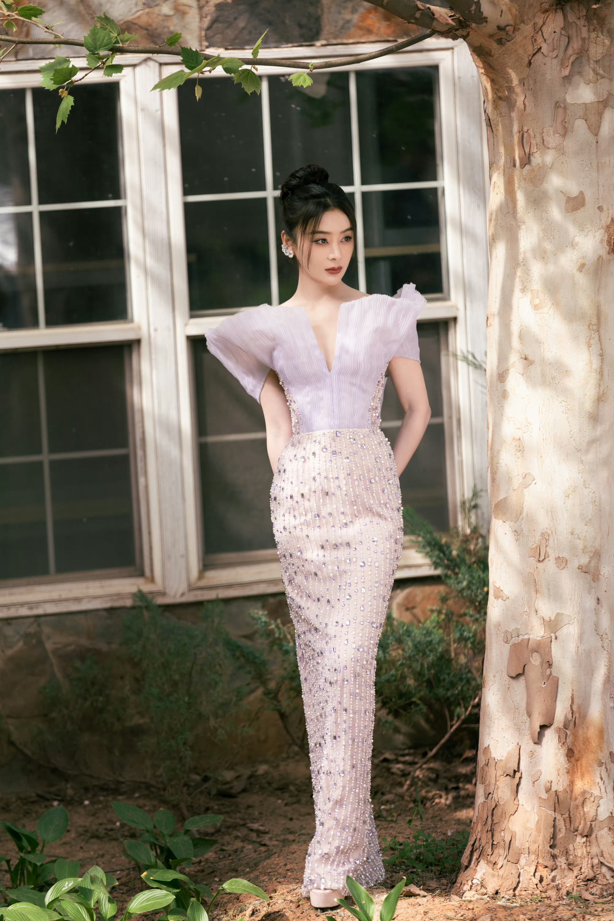 好久不见得袁姗姗，没想到这身装扮如此惊艳 ​​​