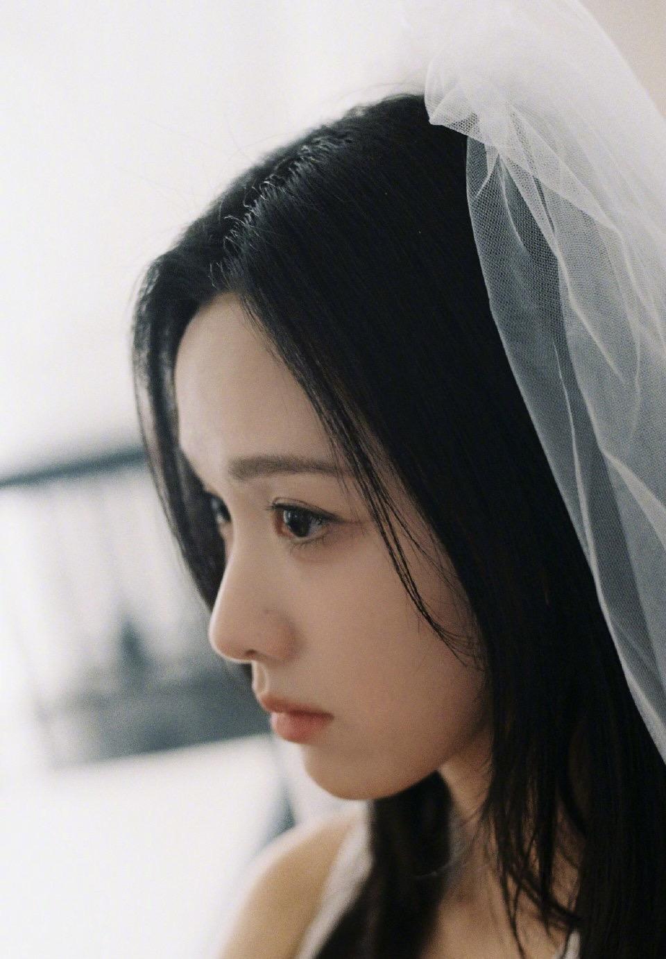 陈都灵。