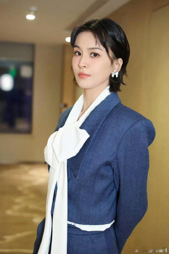 曾沛慈回应人气断层第一曾沛慈面对排名没有沾沾自喜，反而更有责任感，这份态度太拉好