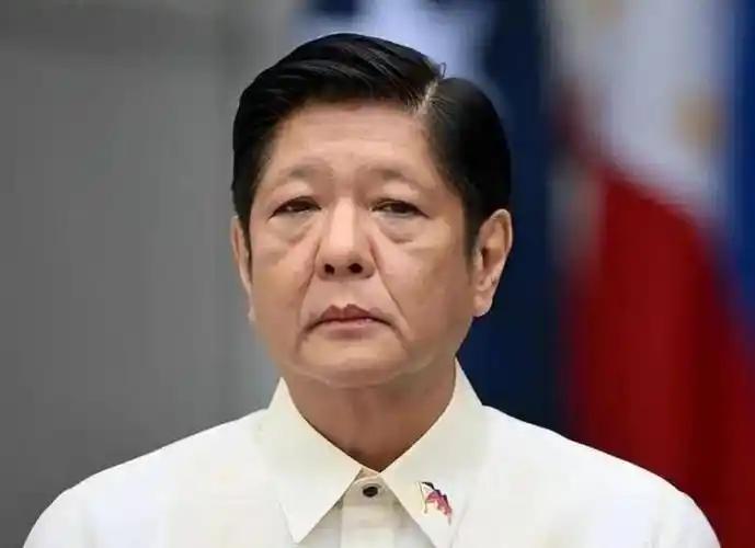 小马科斯参议院死党拉克森指责听证会将自己拖入回扣丑闻！ 

参议员潘菲洛·拉克森