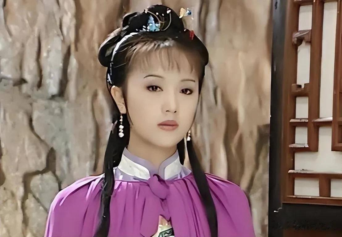 差一点就看成是蒋勤勤了！原来她的古装扮相竟然也这么美！

她年轻时候也演过大嫂，