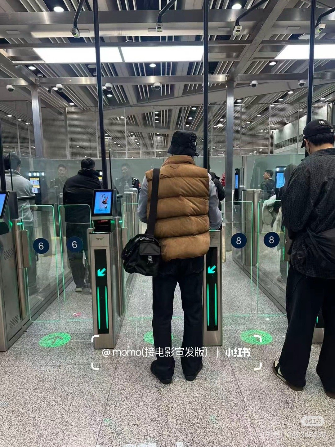 被偶遇的长腿面包 