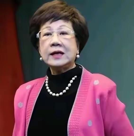 台湾地区前副领导人吕秀莲，近日在接受岛内访谈节目采访时说：“两岸要好好的谈判，到