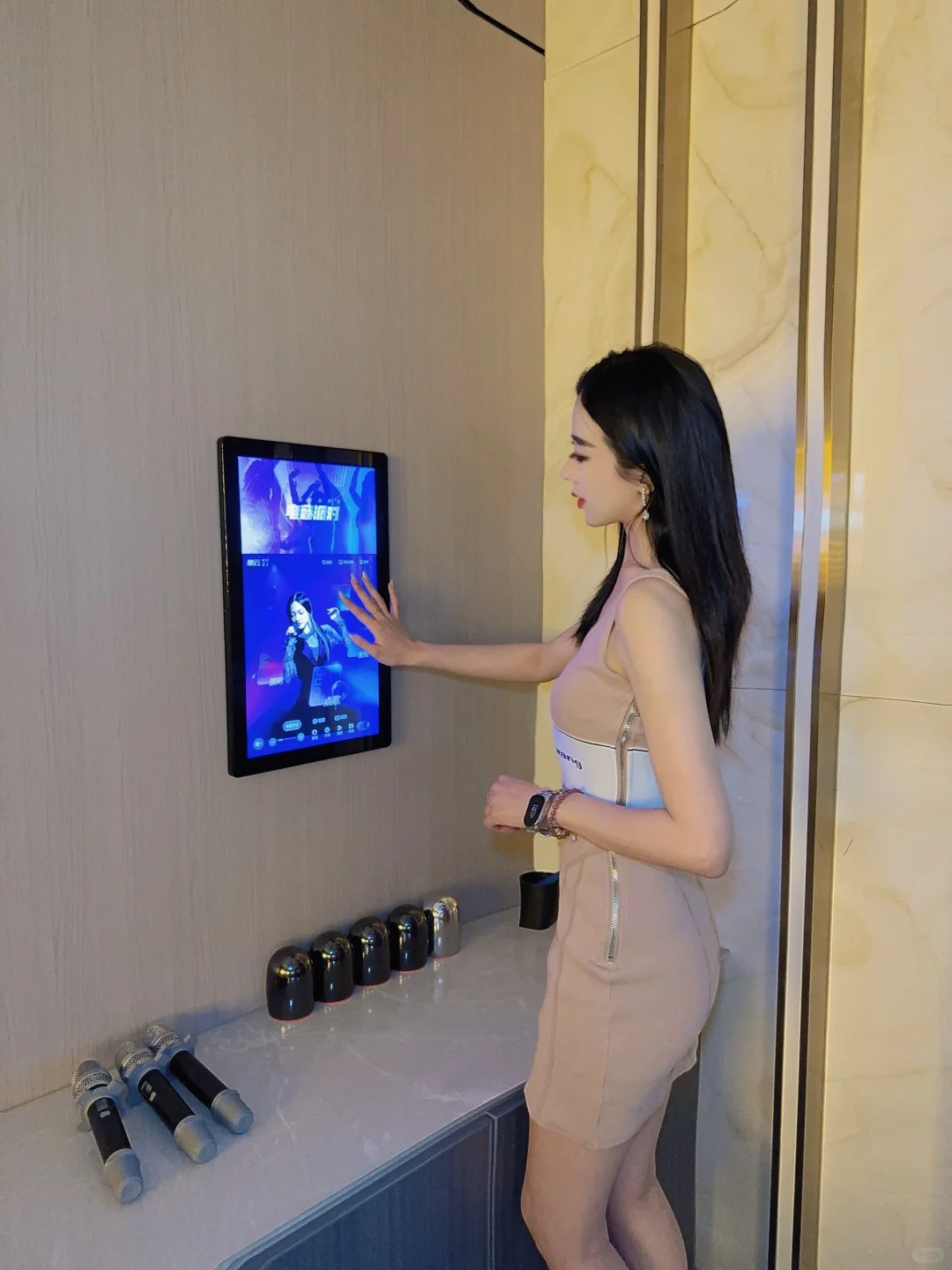 二场不知道去哪嗨？来天天向上呀🎤