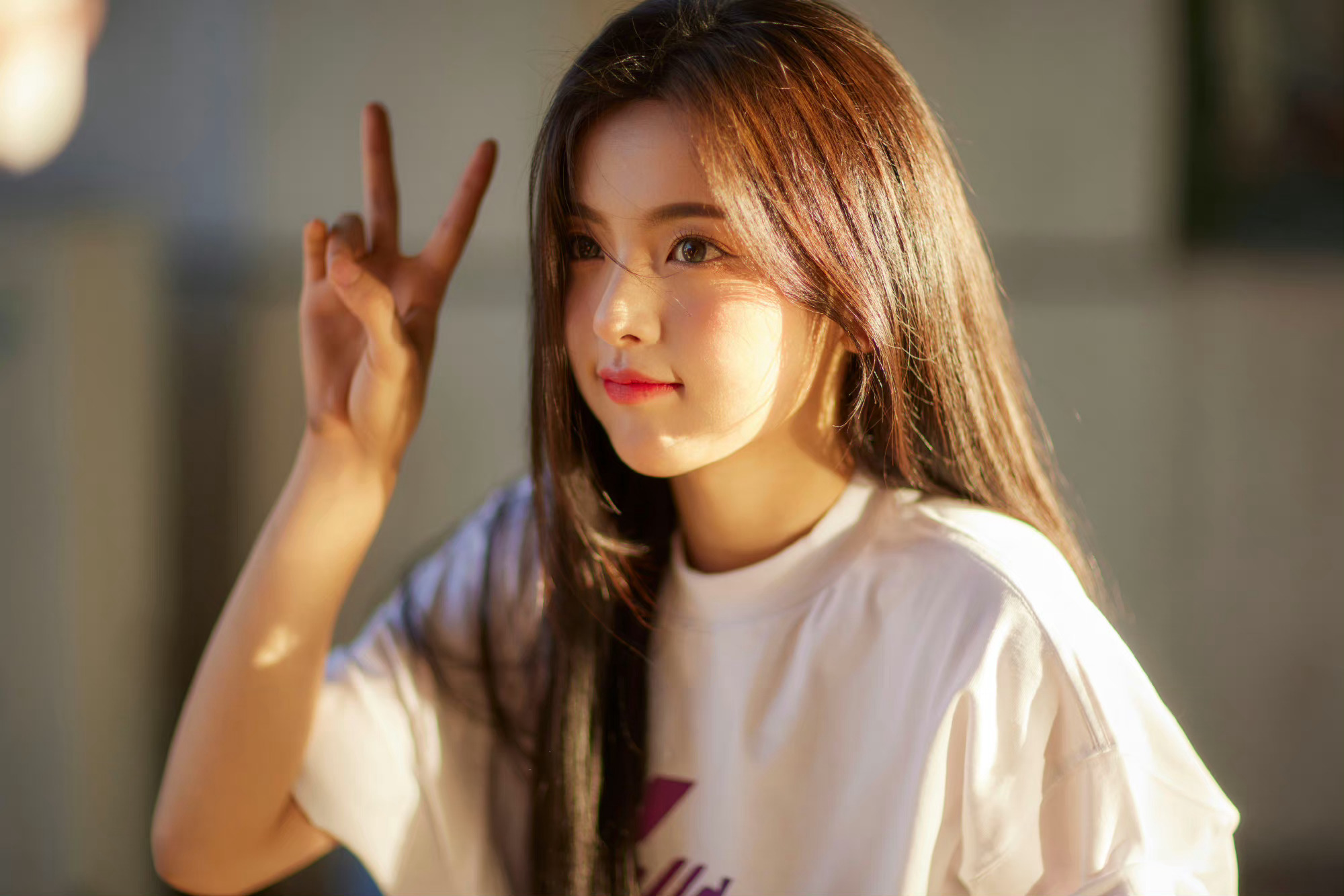 #杨超越[超话]#💜今天是我关注超话的第400天，希望能继续伴你一路前行～ [