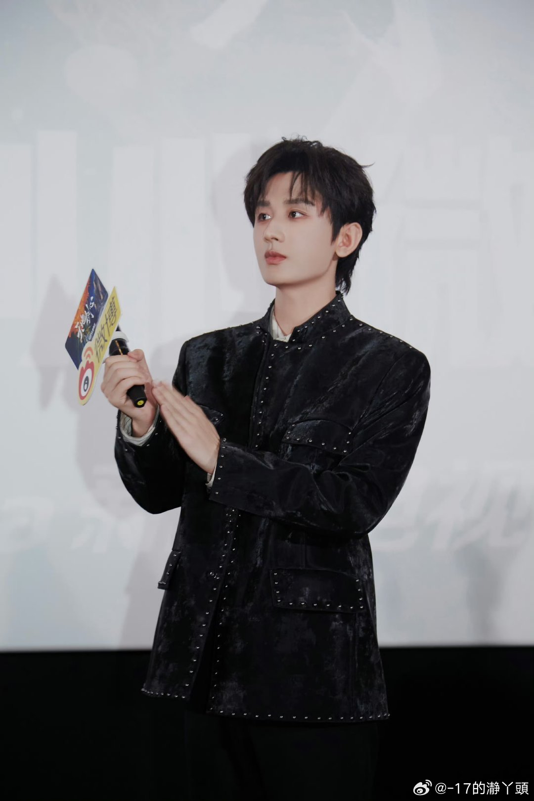 Y成毅两京十五日cy成毅朱瞻基你眨眼是蓬莲初开，你一笑是静海波澜，你开心，我便晴