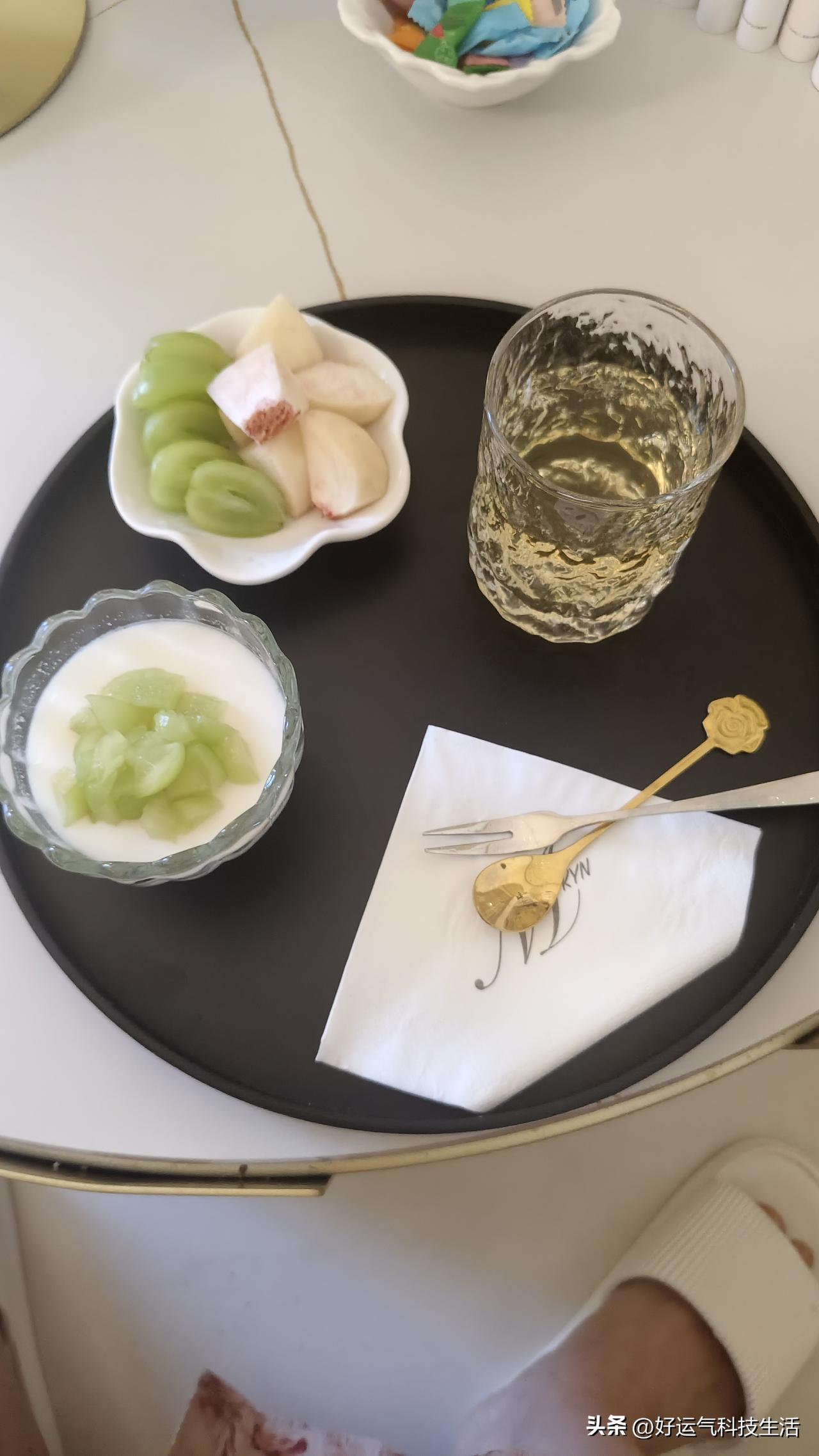 真的笑不活了！谁能想到，我堂堂一辈子干财务的高级会计师，审过无数账目、严谨了大半