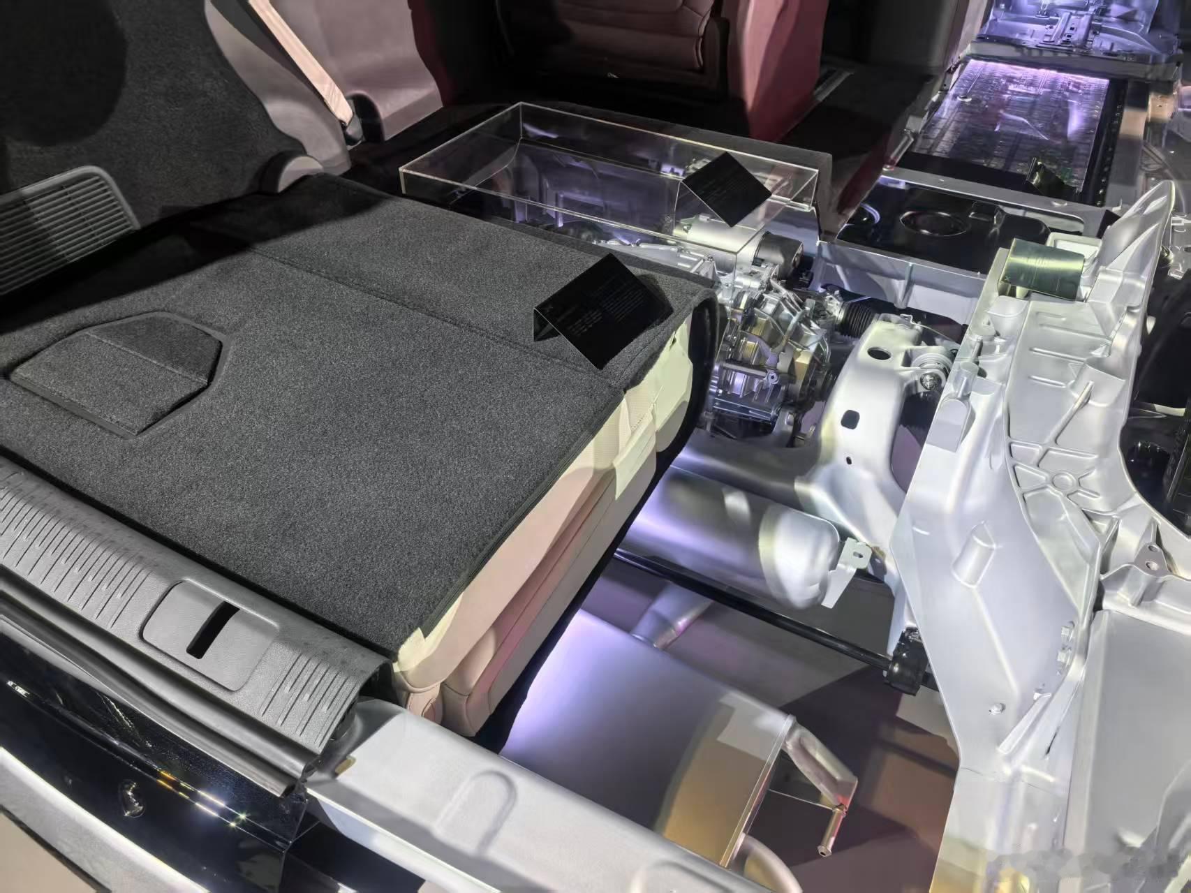 从数据上说，小鹏汽车的增程确实还可以，不过对于很多年轻家庭用户来说，增程只是选它