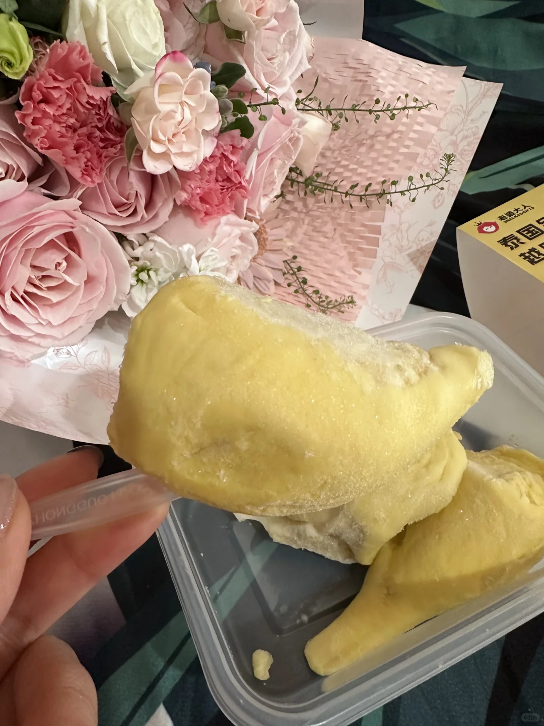 炫了还想炫的无核金枕榴莲！
