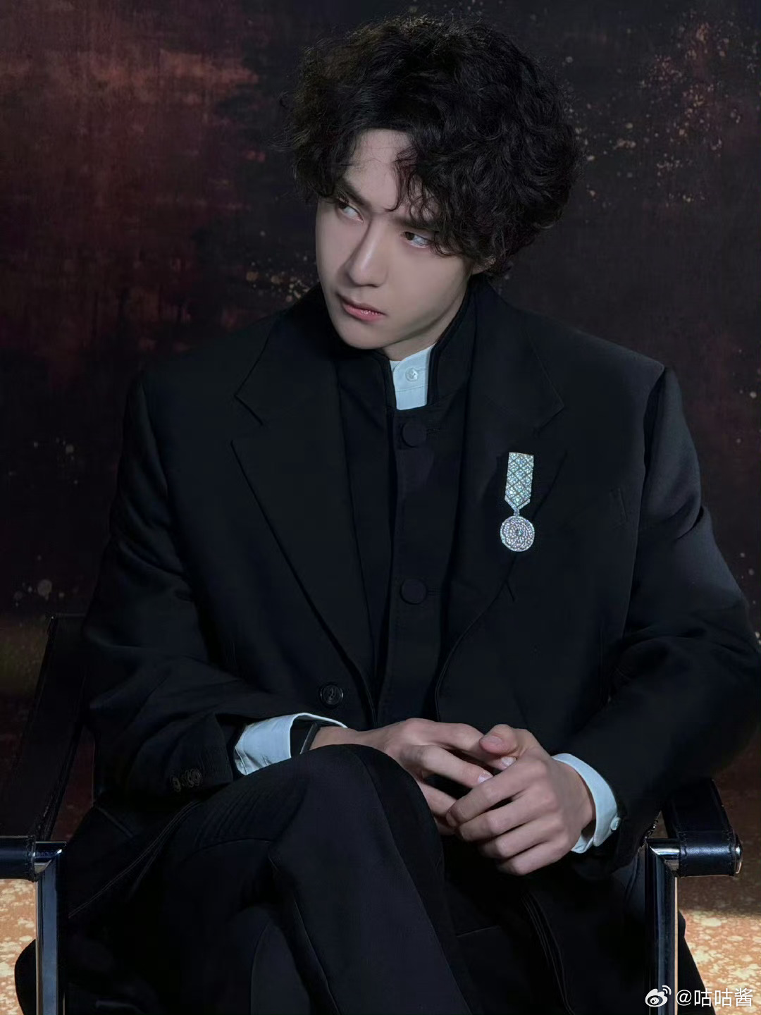 王一博live九宫图会动的王一博王一博live九宫格，捉到一个会动的王一博 