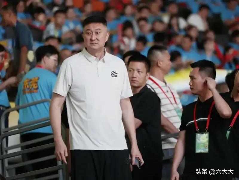 粤BA势头正盛！给杜锋三条发展建议：
首届粤BA顺利落幕，东莞拿下总冠军，赛事凭