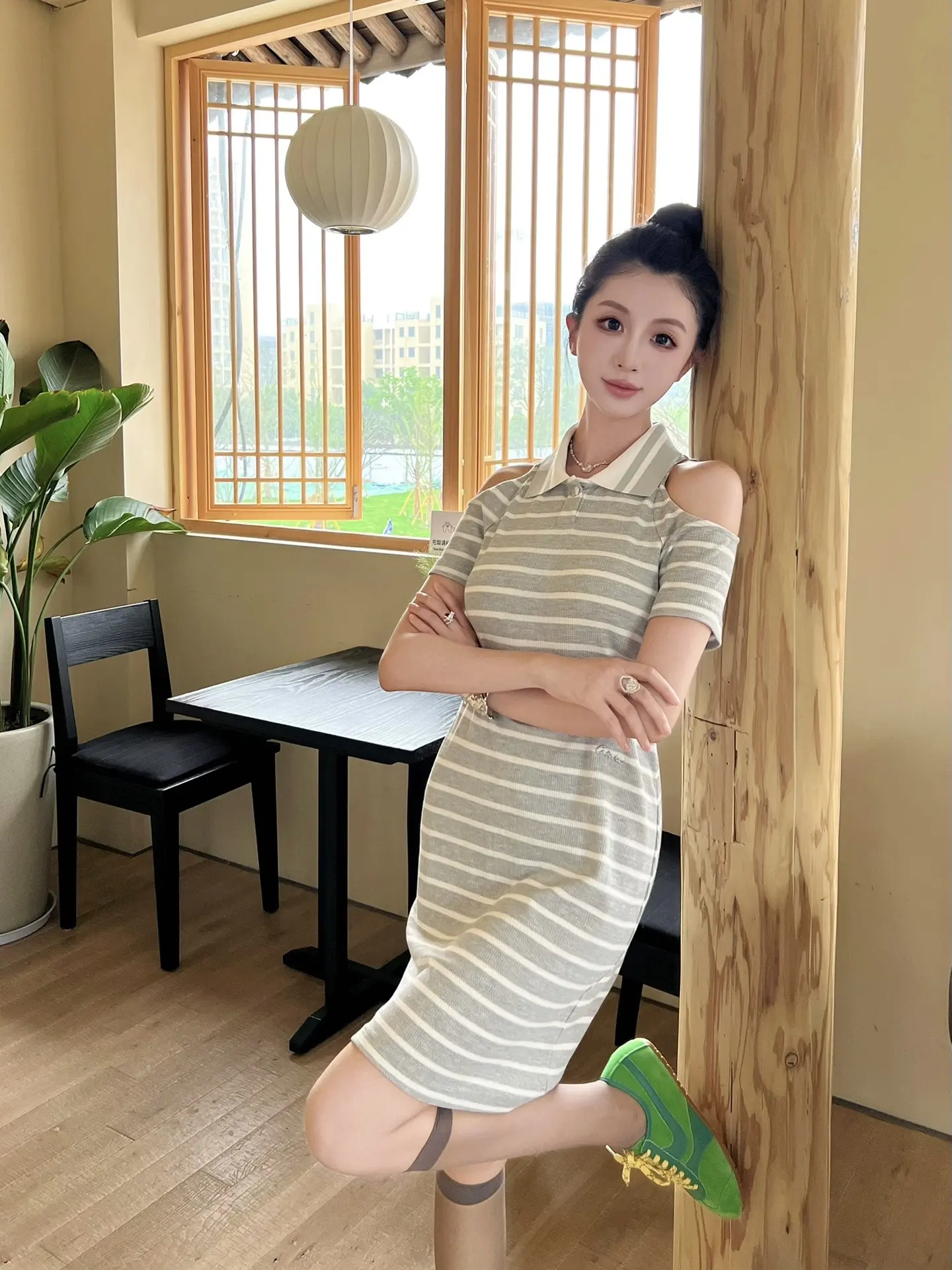 艺术系学姐。