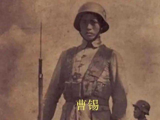 长沙会战炮火连天，曹锡守着机枪阵地纹丝不动。重机枪枪管打红三回，手榴弹箱子空了三
