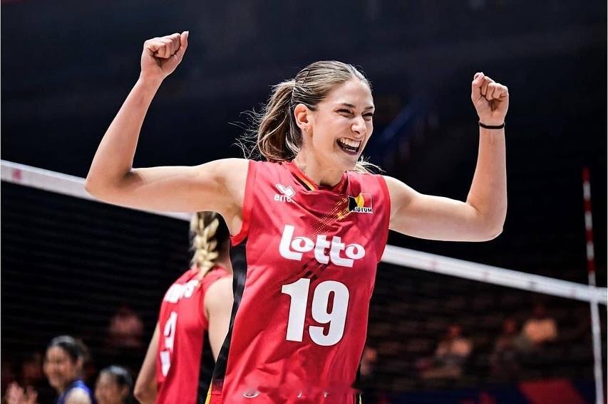 【诺瓦拉转入比利时副攻】排球转会动态 1月2日，据意大利媒体报道，诺瓦拉很快将从