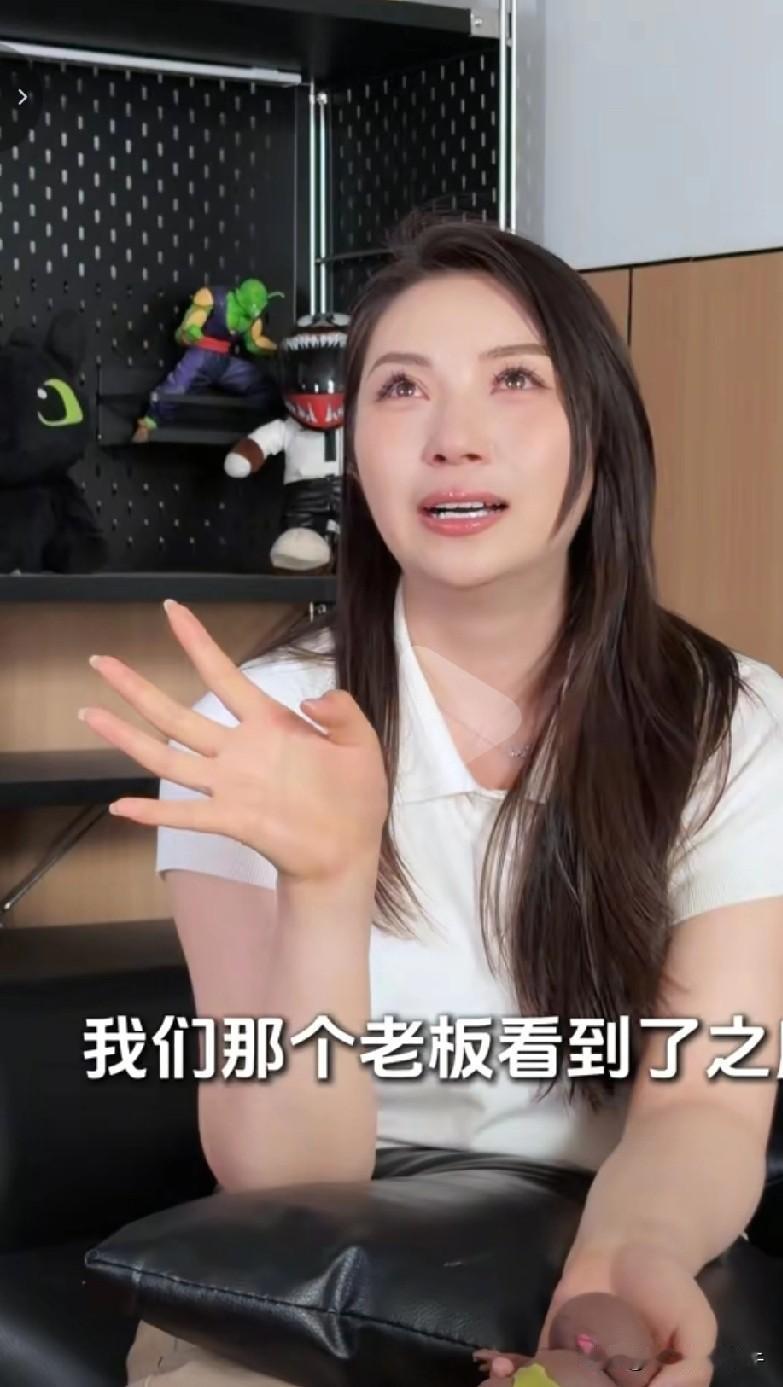 马志梅居然也有惨淡的时候，说着说着，她就哭了，我也跟着落泪了！对于一个10几岁的