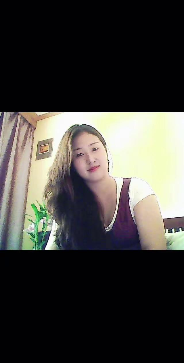 何其有幸，与冬同行，年岁并进。平安夜快乐！祝你也祝我