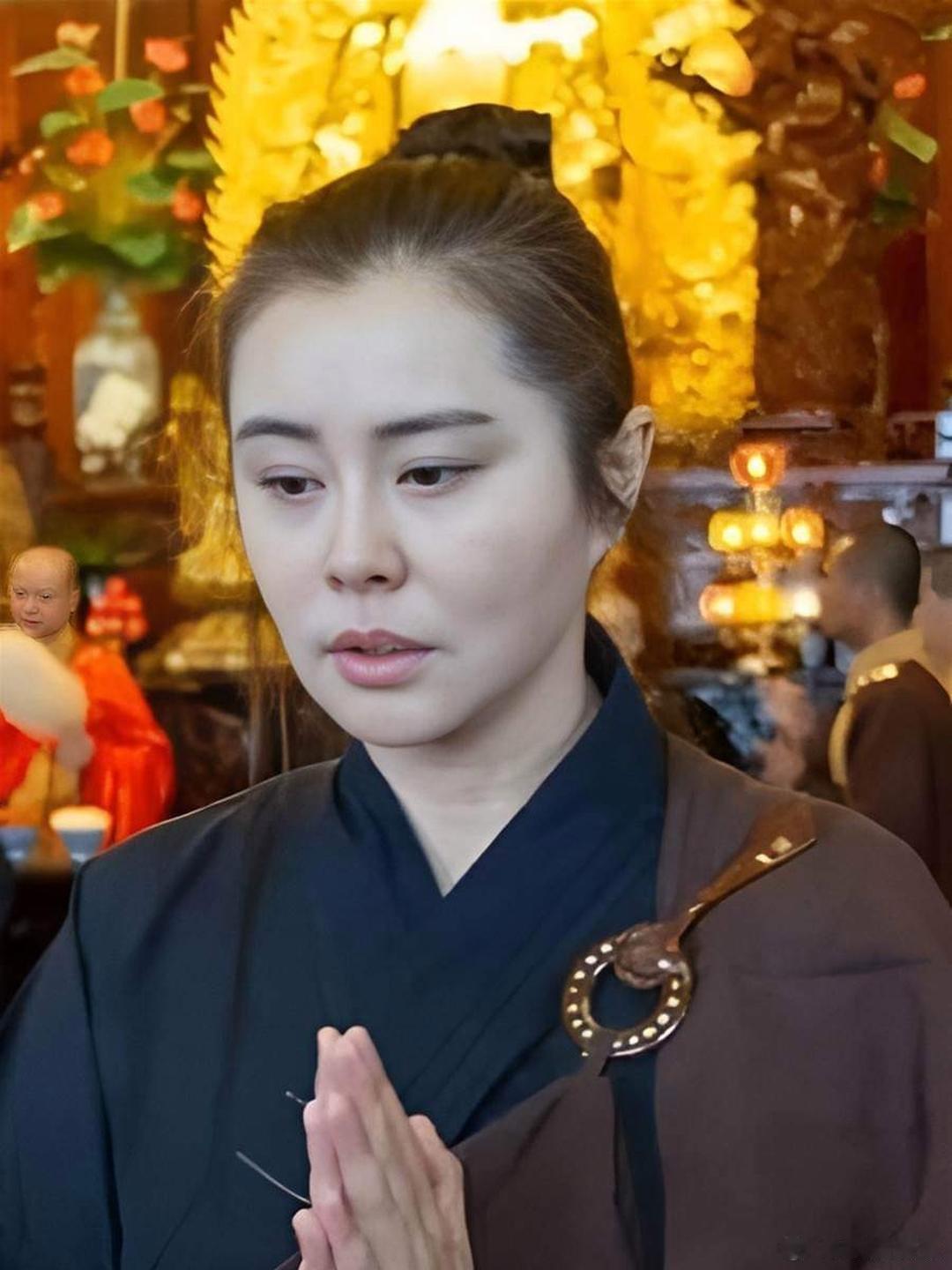 女神王祖贤56岁了，颜值状态保持的太好了吧！ ​​​