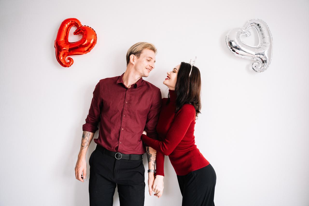揭秘背叛男人的真实心理：不想离婚，是因为还爱妻子吗？
 
当一个男人在外有了其他