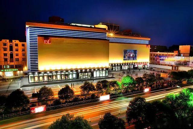 #胖东来新增10天不开心假#也许别人家的公司都是这么豪横+任性吧。不开心了10天