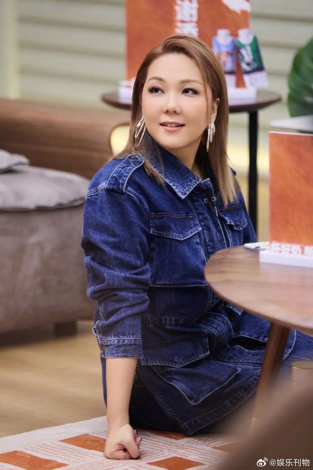 卫兰曾拒绝歌手节目组邀约  希望以后可以多多的看到姐姐出现在舞台上啊，这个嗓音如