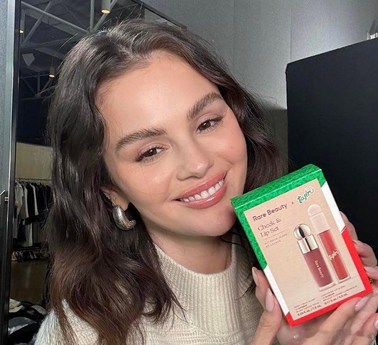 selena gomez赛琳娜戈麦斯自家美妆品牌rare beauty和墨西哥调