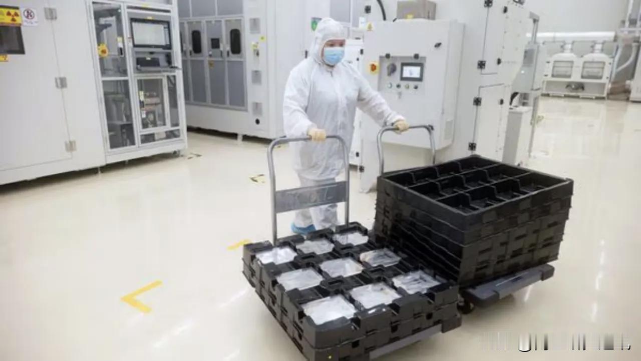 《铸币报》12月3日报道，中国技术人员赴印签证难以续签，恐延缓印电动汽车、锂电池