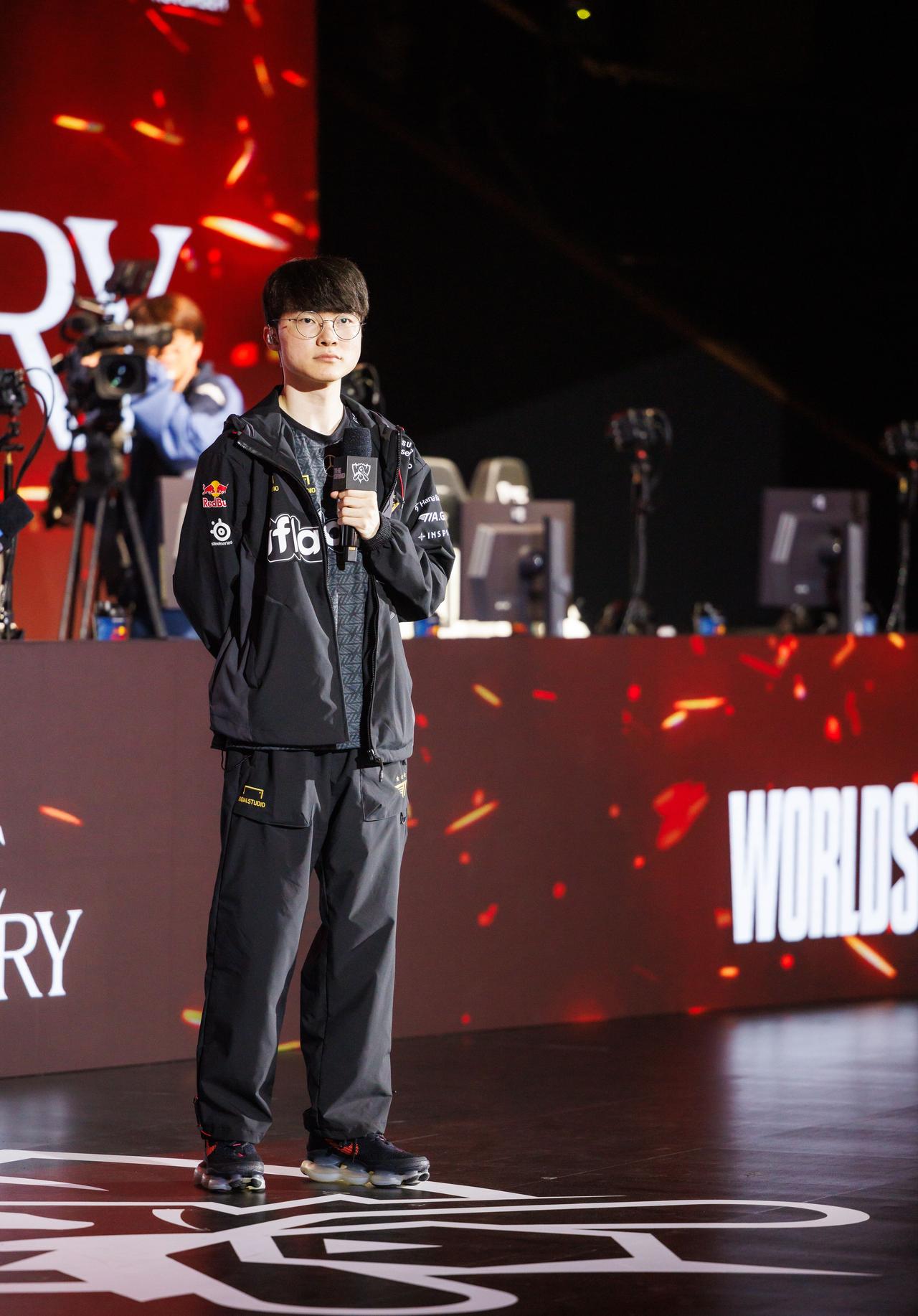 【Faker：我认为GOAT这个称号并不重要，接下来会竭尽全力】
2023全球总