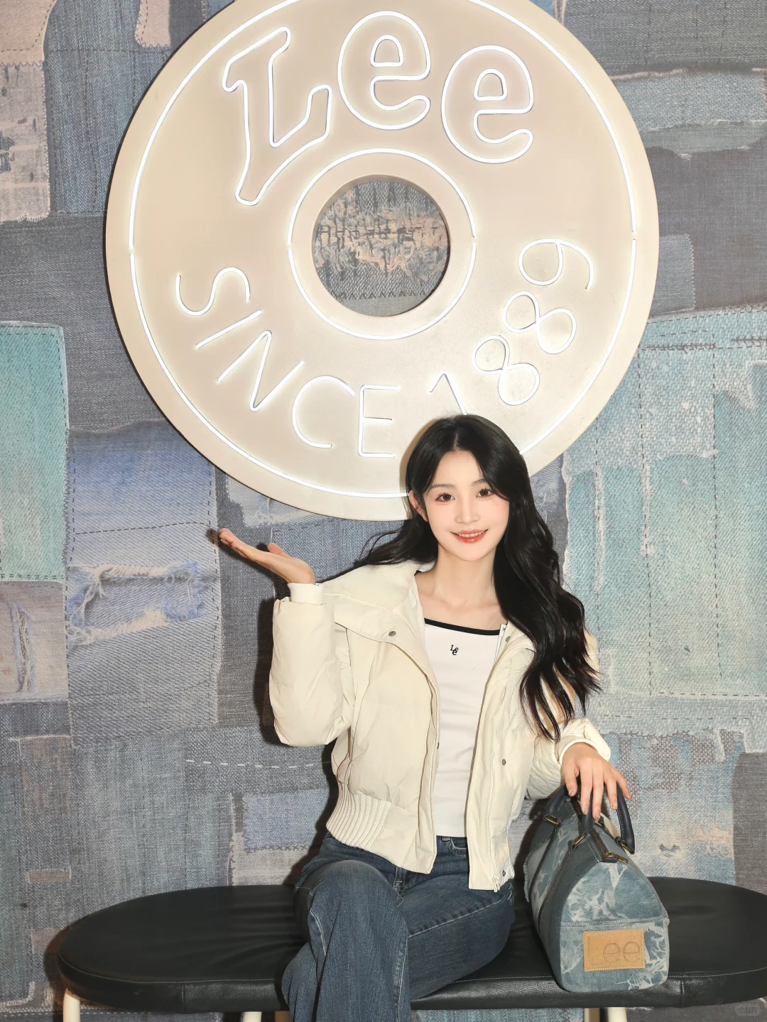 今天适合听牛仔很忙🎸Lee～