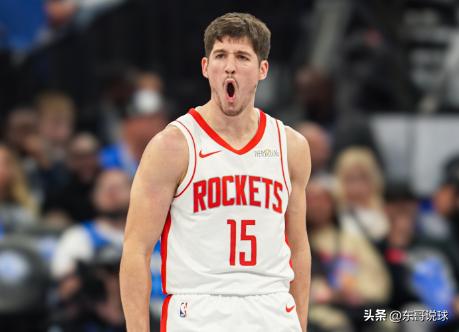 今天要夸一夸投进了9个三分的谢泼德，没有他火箭根本赢不了。
全场比赛他砍下全队最