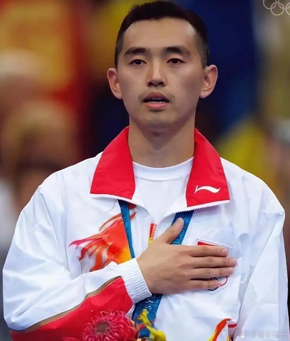 刚看到乒协的竞聘通知，我愣住了：离开八年的孔令辉，居然完美符合所有回归条件。这次