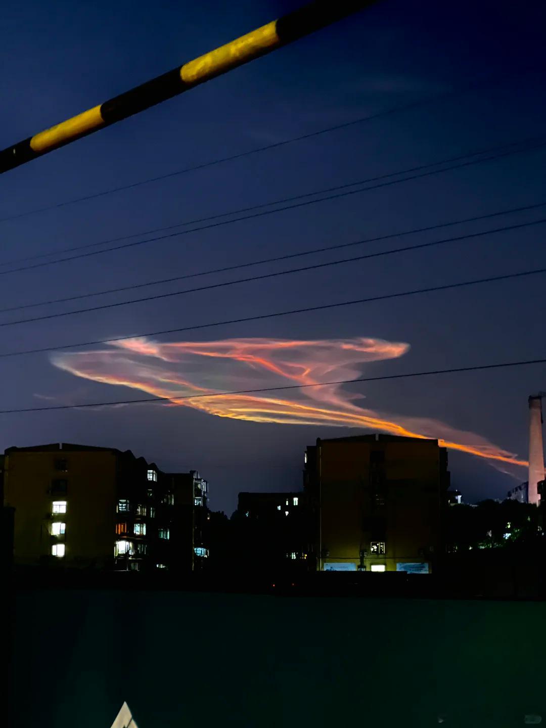 北京天空 尾迹云 ​​​