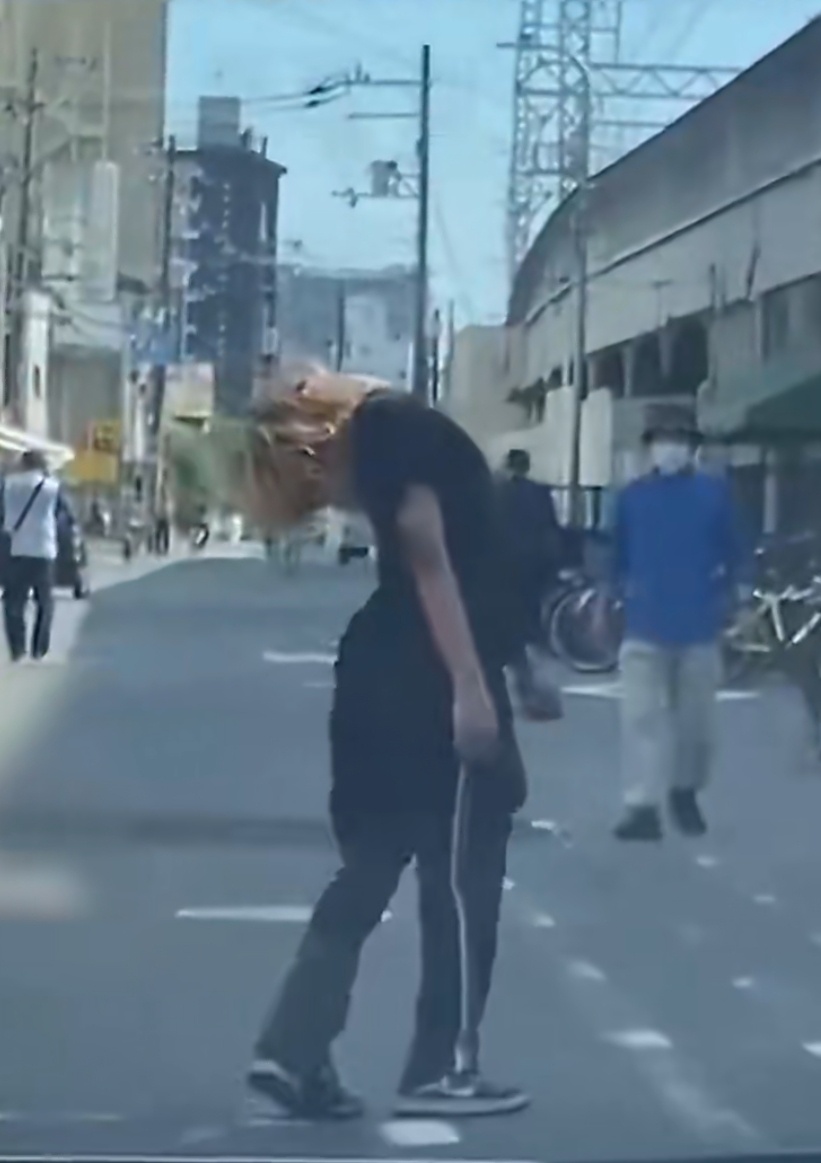 日本街头疑现芬太尼丧尸什么？大阪出现丧尸？这是要去攻打Capcom总部的吧