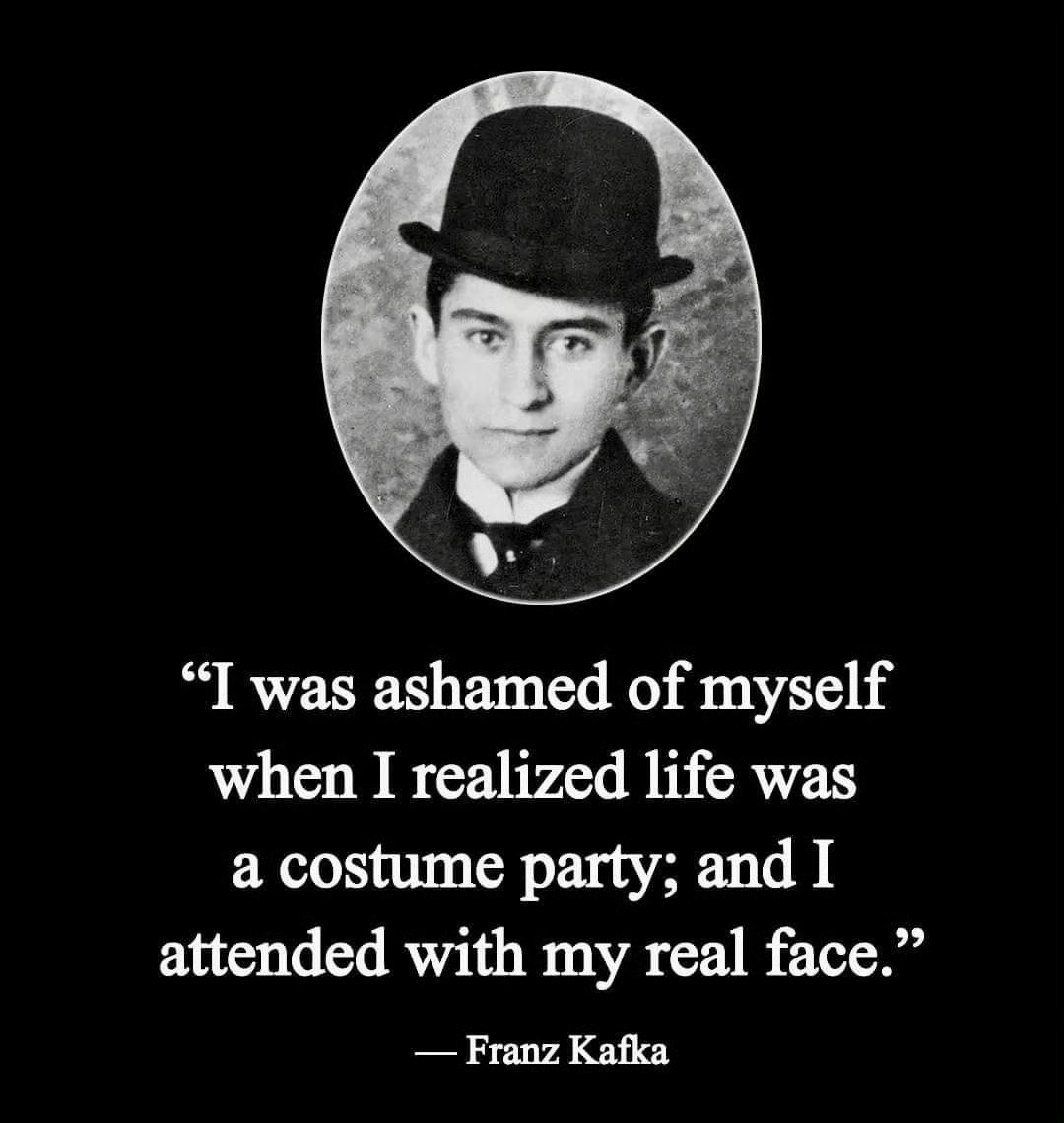 costume party 化装派对（主人先确定一个主题，比如“吸血鬼之夜”，来