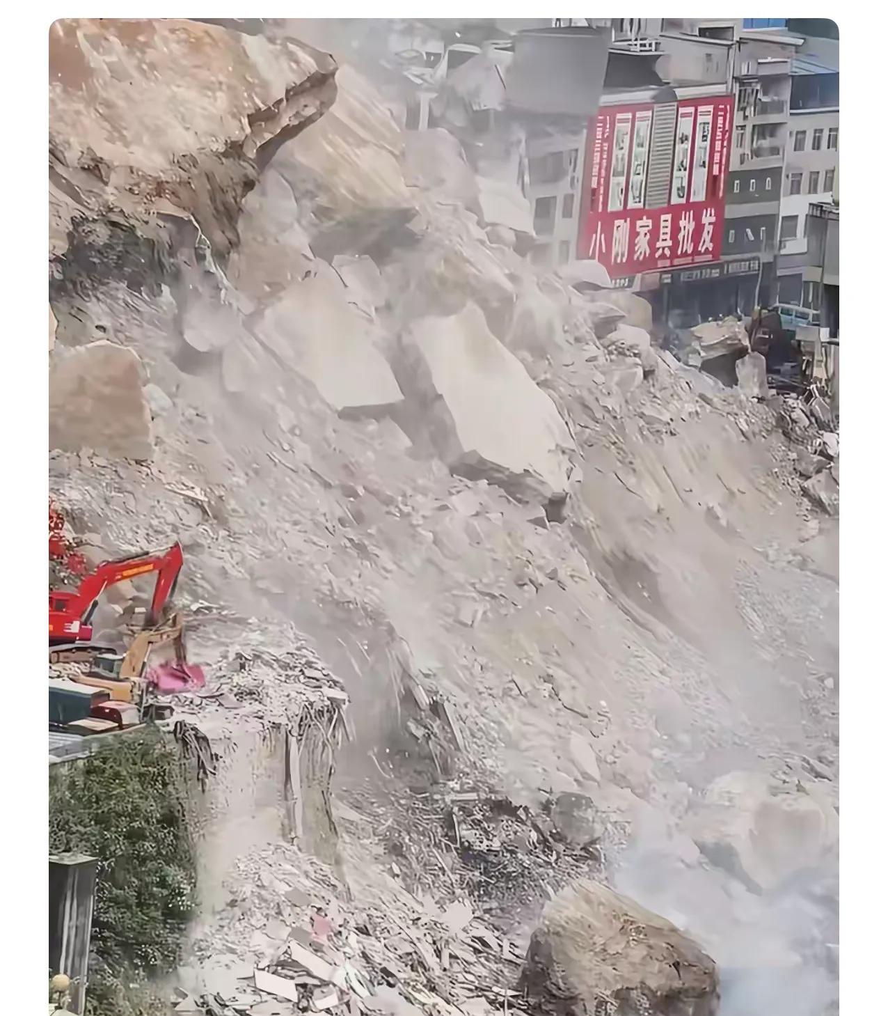 这下可好了。
我算服了。
八百多号人，两台挖掘机，为了从废墟底下救一个人，轮班干