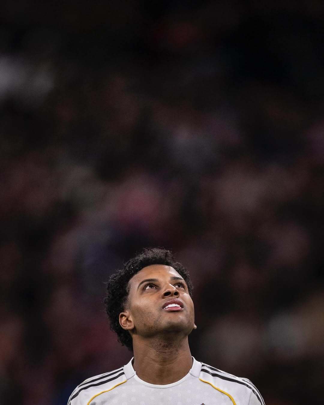 罗德里戈赛后IG：“暴风雨过后，太阳会再次照耀，要心怀信念。🙏🏾感谢伯纳乌，