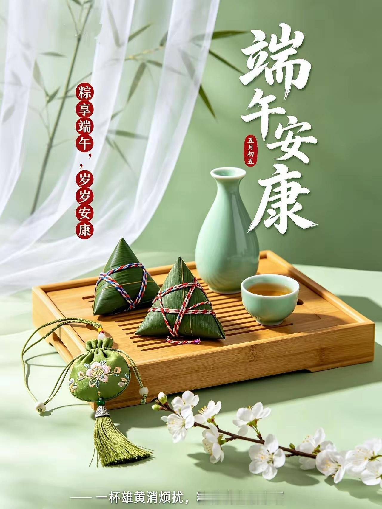 ，刚刚艳阳当头照，转眼雷鸣雨倾盆！