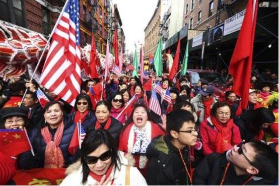 美国华人喊话国内民众，别总自我感觉良好！还叫嚣“新马韩都反华了，先从自己身上找原