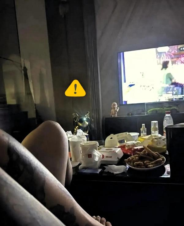 丈夫入狱独自带娃！
32岁女子动了心，坚守还是放手太难选！

看到这个故事，我心