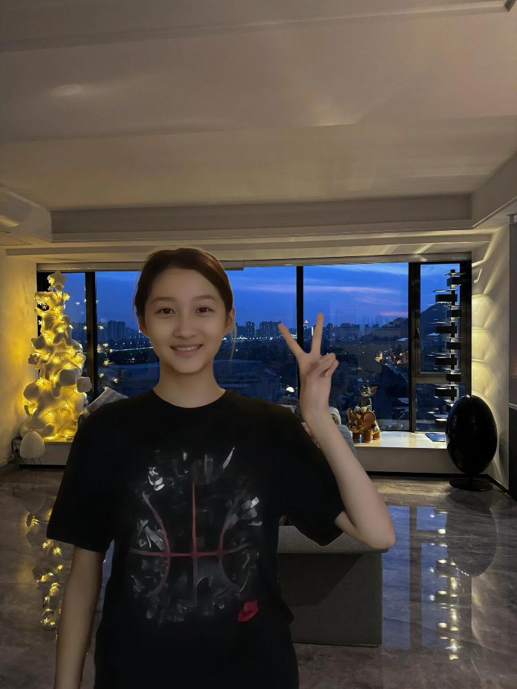 鹿晗是真男人 没想到我姐也是真女人关晓彤