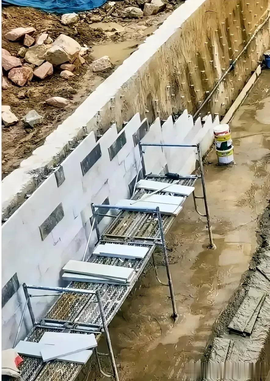 我不晓得这给景观堰帖大理石瓷砖是发生在河南还是北京上海或者广东，反正河南郑州已经