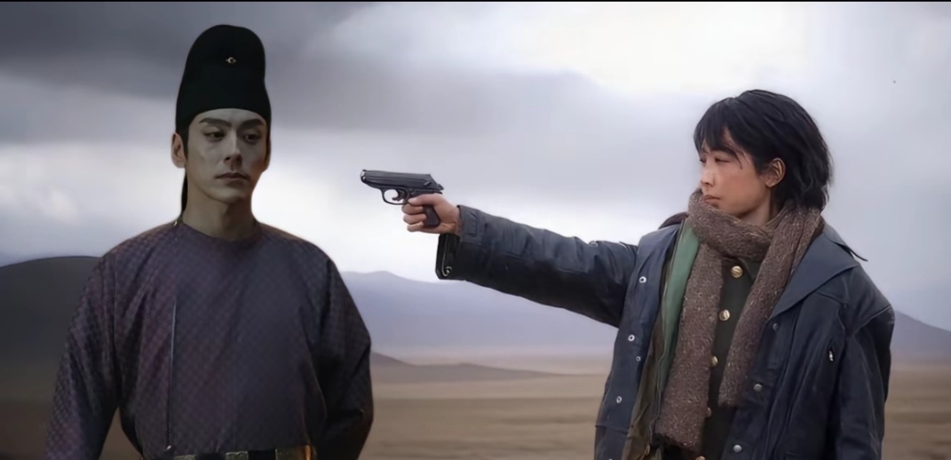魏哲鸣刘畅她竟然咬我樱桃小瘸子敢欺负我们可爱的何惟芳，吃白菊警官一枪[酷][酷]