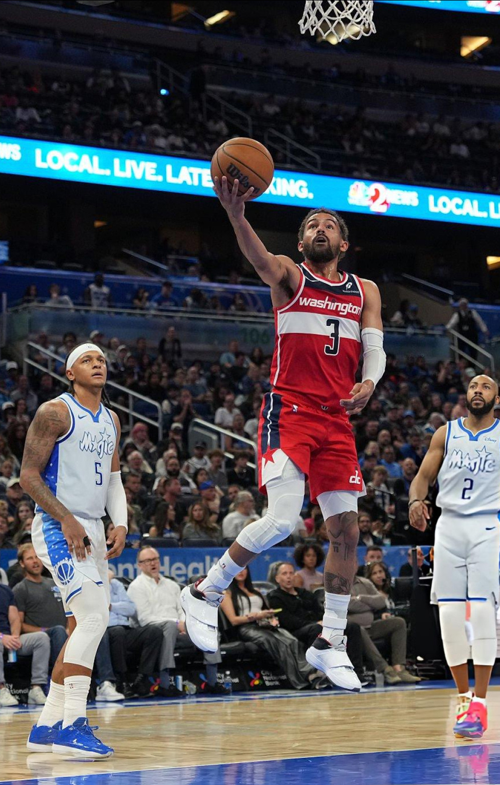 特雷·杨 · Air Jordan 4020登场21分钟 7投5中 15分 3篮