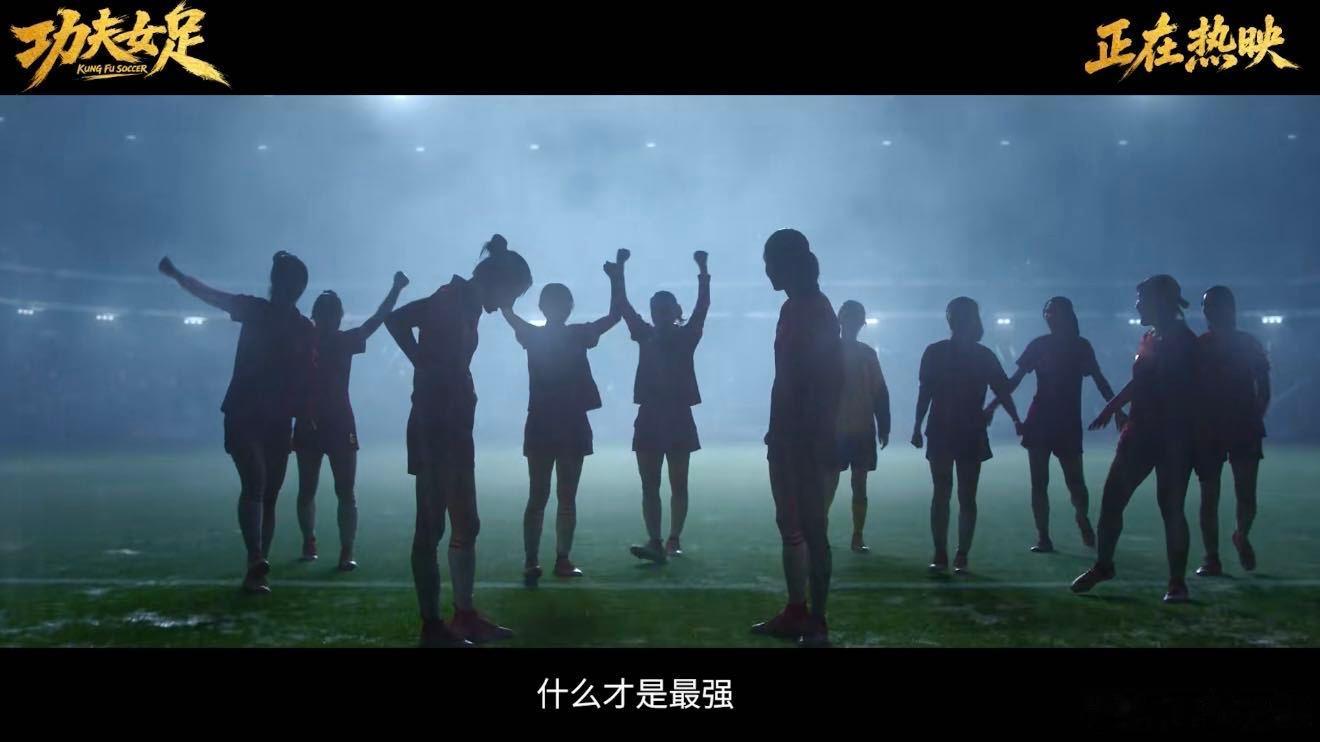 周星驰因为李小龙学的功夫跨越数十年的双向情怀！周星驰因为崇拜李小龙苦练咏春，偶像