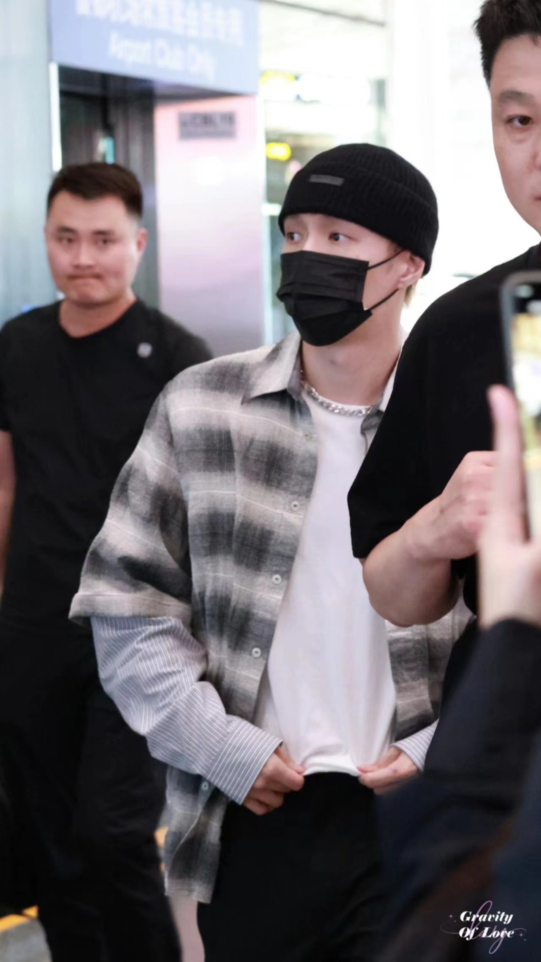 #张艺兴出发韩国路透##张艺兴出发首尔#张艺兴出发首尔，哇塞哇塞 ​​​