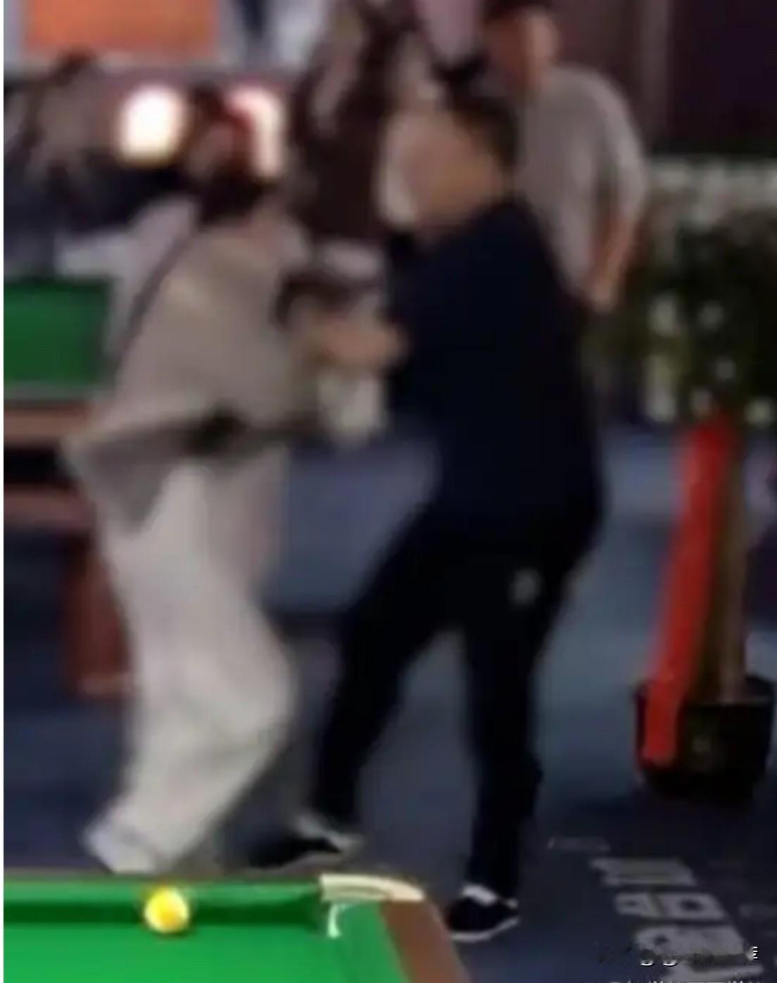 广西防城港一球厅发生劳资纠纷事件 劳动监察部门介入后结清欠薪

近日，广西防城港