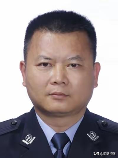 李承刚，1971年4月出生，汉族，中共党员，一级警长，生前系广西玉林市公安局巡逻