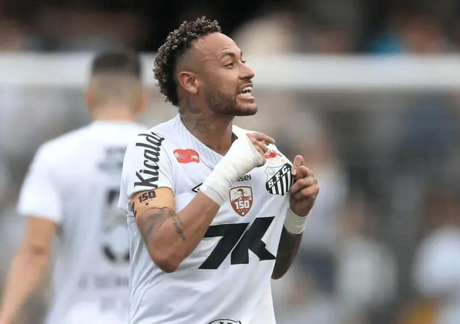 【内马尔：大家谈到我就是夜店喝酒，但没人知道膝伤恢复多难】在巴甲联赛第38轮的较