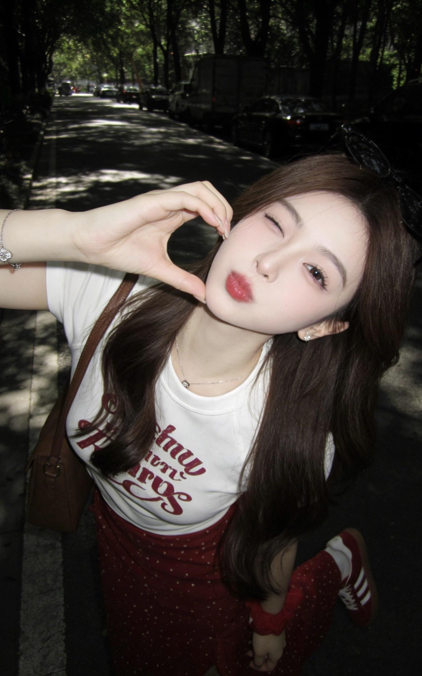 糟糕！你被击中了💘。