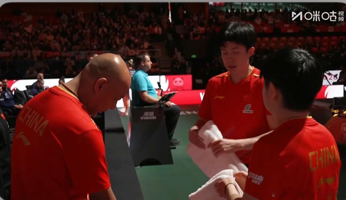 ST1-0艾哈金朴0-1F帕为了一碟醋包饺子多个教练上就上呗还出个公告此地无银 