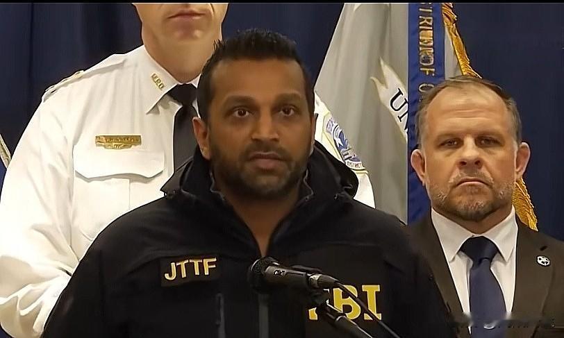 FBI局长卡什·帕特尔在感恩节发表声明，他强调华盛顿国民警卫队员遭枪击案为恐怖主